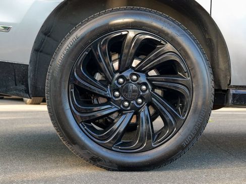 Used 2023 Lincoln Navigator L Reserve AWD/4WD image 13