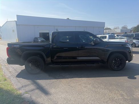 Used 2022 Toyota Tundra SR5 image 8