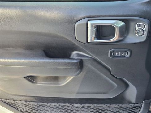 Certified 2024 Jeep Wrangler Unlimited Rubicon image 26