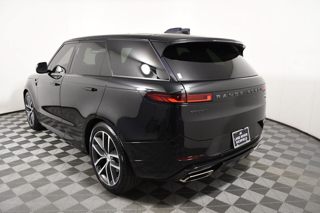 Used 2023 Land Rover Range Rover Sport SE Dynamic AWD/4WD image 4