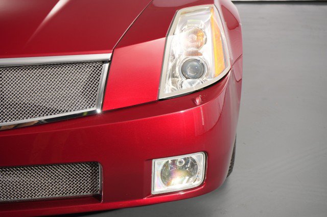 Used 2006 Cadillac XLR V RWD image 8