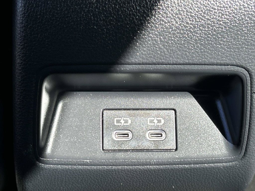 Used 2024 Toyota Corolla SE FWD image 18