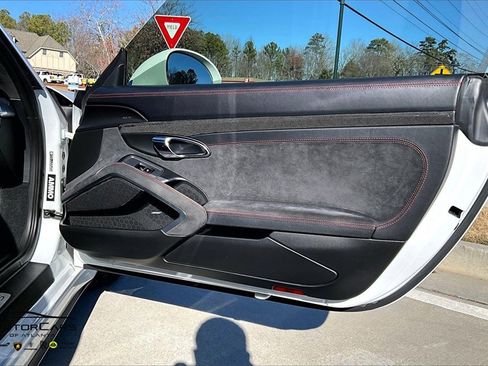 Used 2015 Porsche 911 Carrera 4 GTS image 20