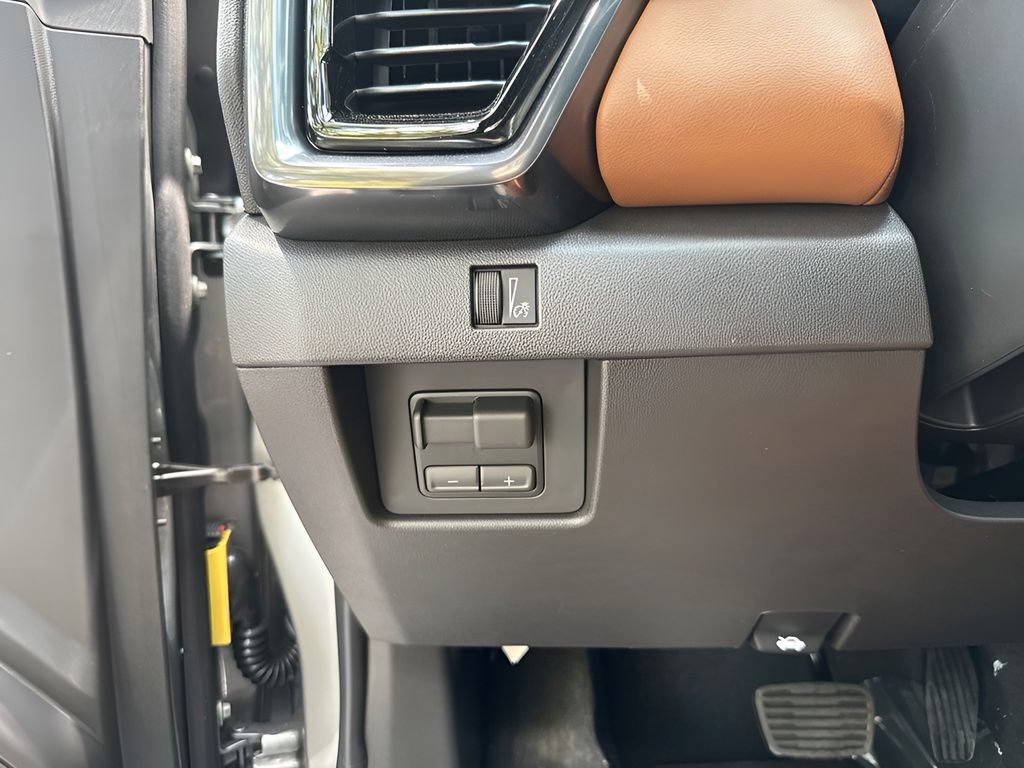New 2026 GMC Canyon AT4 AWD/4WD image 18