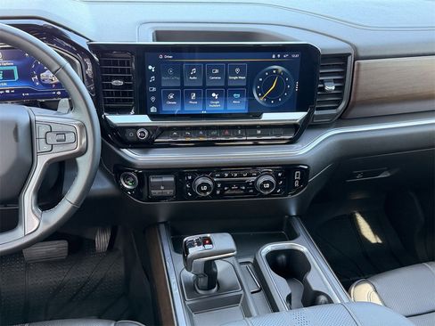 Certified 2024 Chevrolet Silverado 1500 High Country w/ High Country Premium Package image 17