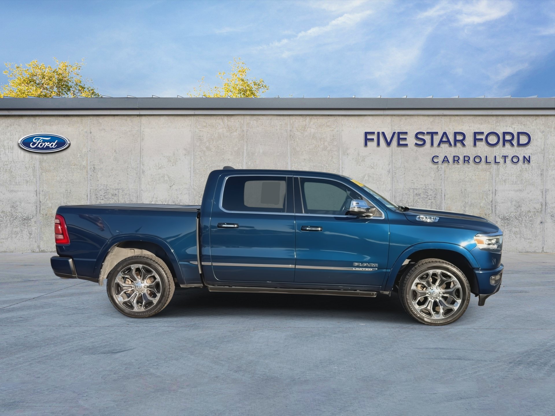 Used 2022 RAM 1500 Limited w/ Body Color Bumper Group AWD/4WD image 9