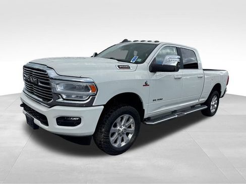 Used 2023 RAM 3500 Laramie AWD/4WD image 2