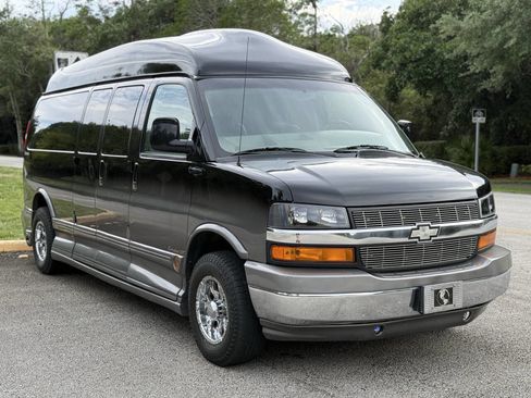Used 2007 Chevrolet Express 2500 Extended w/ Preferred Equipment Group RWD image 7