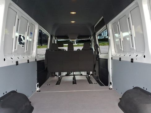 New 2026 Mercedes-Benz Sprinter 2500 image 21