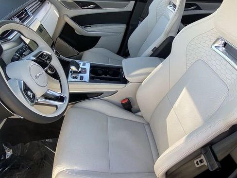 New 2025 Jaguar F-PACE R-Dynamic S image 6