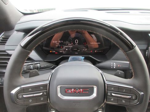 New 2026 GMC Acadia AT4 w/ Super Cruise Package AWD/4WD image 18