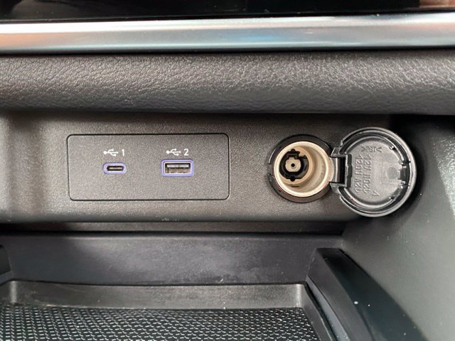 Used 2023 Nissan Rogue S AWD/4WD image 29