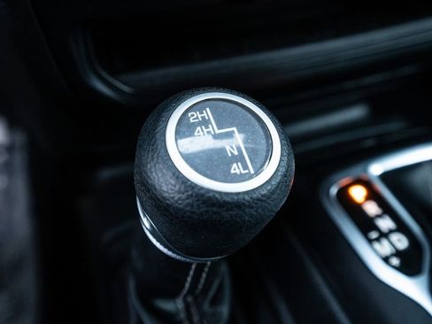 Used 2022 Jeep Wrangler Unlimited Sahara image 23