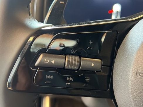 New 2024 Nissan Z Performance w/ Heritage Edition image 11