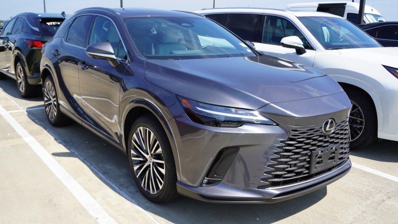 Certified 2025 Lexus RX 350 Premium Plus w/ Accessory Package (Z1) FWD image 3