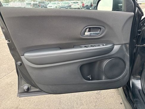 Used 2019 Honda HR-V Sport image 30