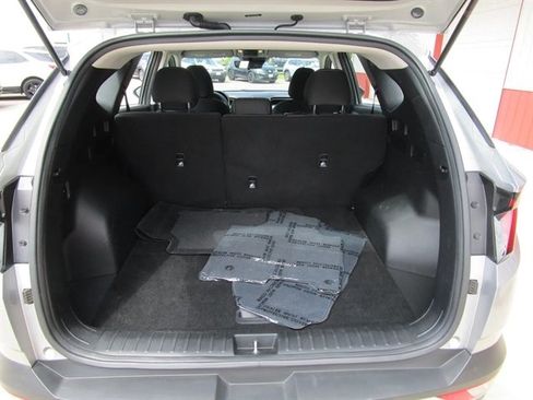 Used 2024 Hyundai Tucson SE AWD/4WD image 15