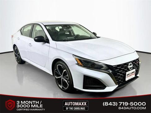 Used 2024 Nissan Altima 2.5 SR FWD image 1