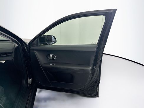 Used 2024 Hyundai Ioniq 5 SE RWD image 31