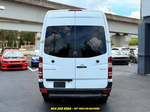 Used 2017 Mercedes-Benz Sprinter 2500 image 6