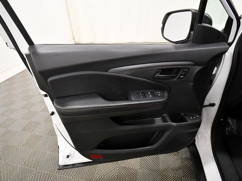 Certified 2022 Honda Passport TrailSport image 14