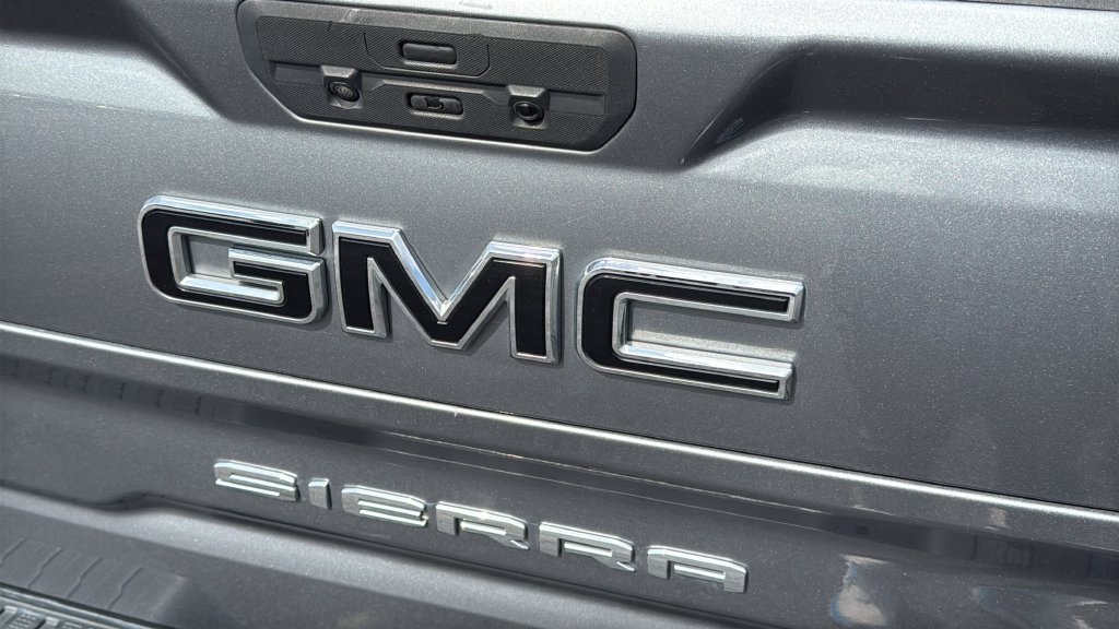 Used 2021 GMC Sierra 1500 Elevation w/ LPO, Elevation Black Package AWD/4WD image 22