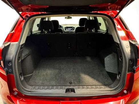 Used 2018 GMC Terrain SLE image 9