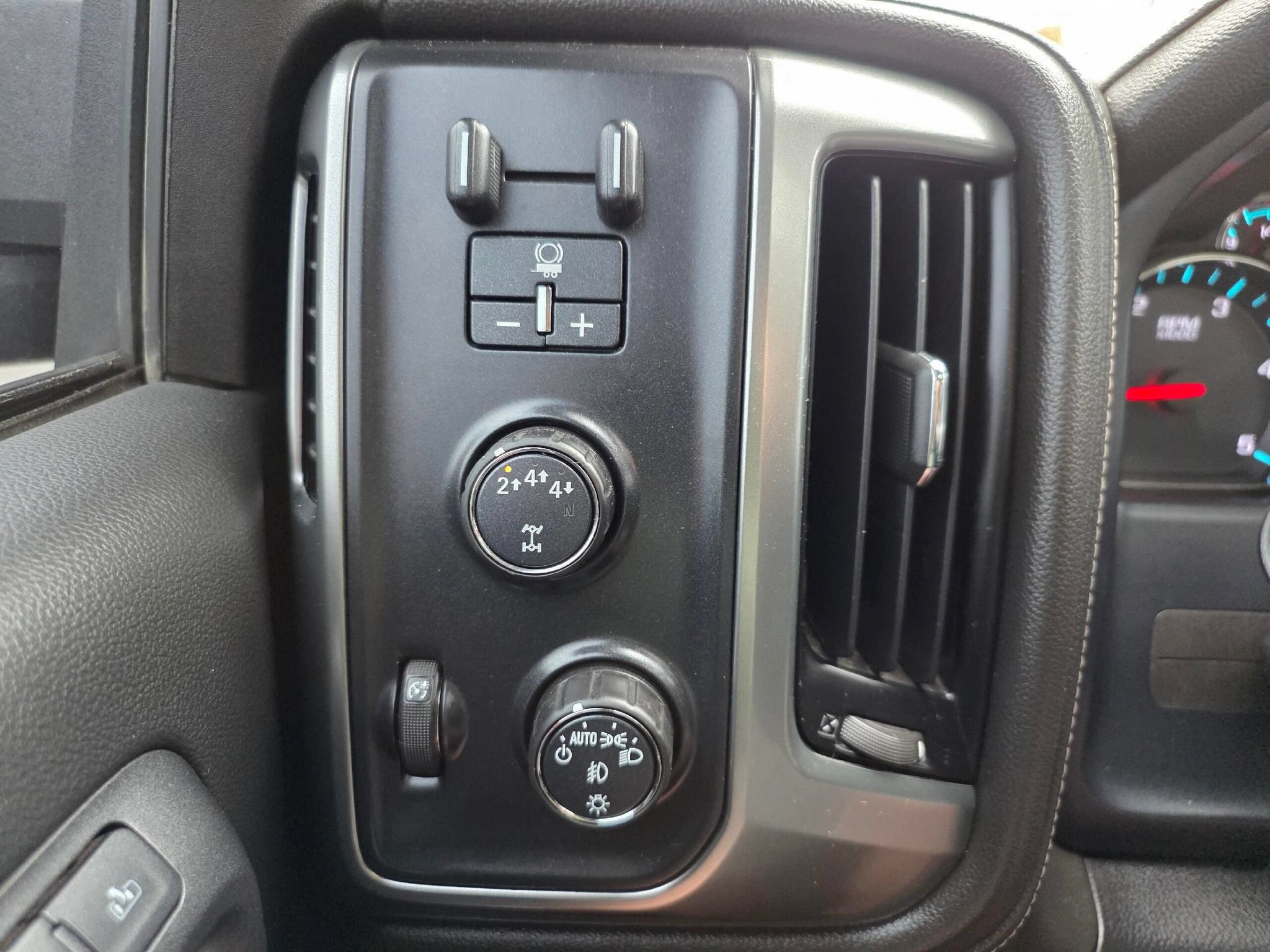 Used 2019 Chevrolet Silverado 3500 LTZ w/ Duramax Plus Package AWD/4WD image 27