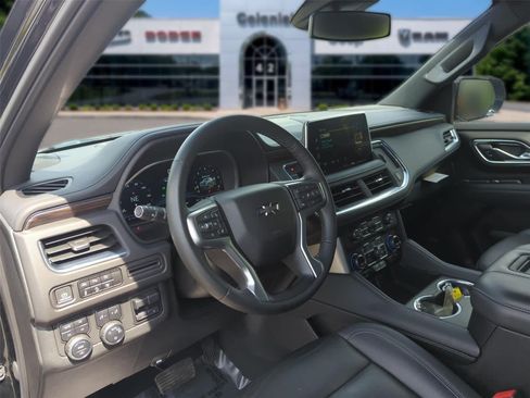 Used 2023 Chevrolet Tahoe Z71 w/ Z71 Off-Road Package AWD/4WD image 12