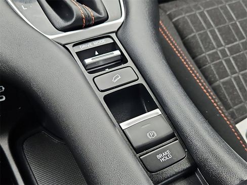 Certified 2024 Honda HR-V Sport image 16