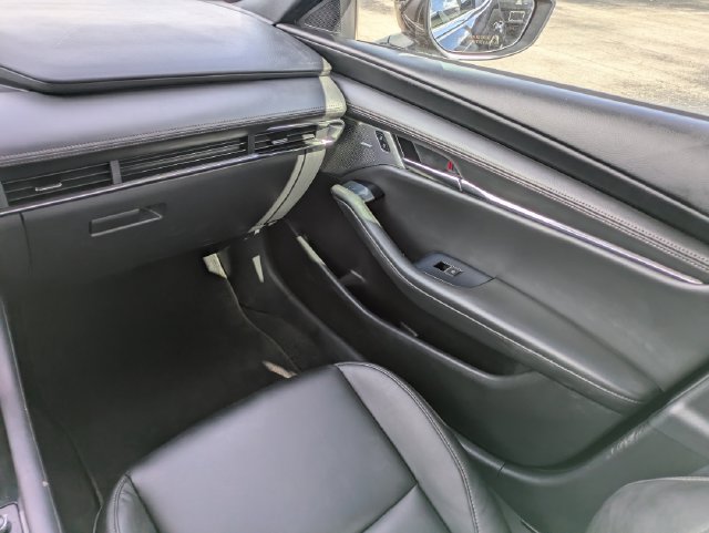 Used 2019 MAZDA MAZDA3 Hatchback w/ Preferred Package FWD image 12