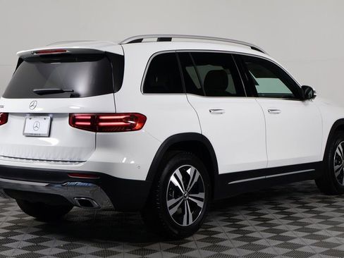 New 2026 Mercedes-Benz GLB 250 image 2
