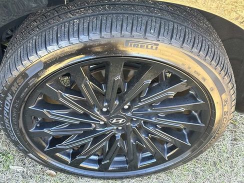 Used 2024 Hyundai Santa Fe Calligraphy image 15