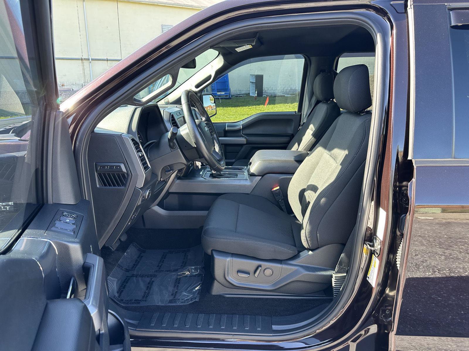 Used 2020 Ford F150 XLT w/ Equipment Group 302A Luxury AWD/4WD image 14