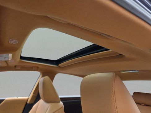 New 2025 Lexus ES 350 w/ Premium Package image 13