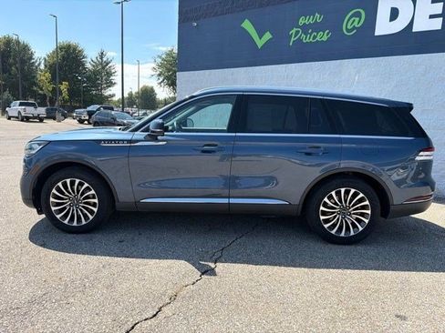 Used 2020 Lincoln Aviator Reserve w/ Elements Package Plus AWD/4WD image 2