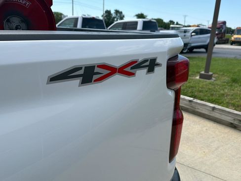 Used 2022 Chevrolet Silverado 2500 LT w/ Convenience Package AWD/4WD image 10