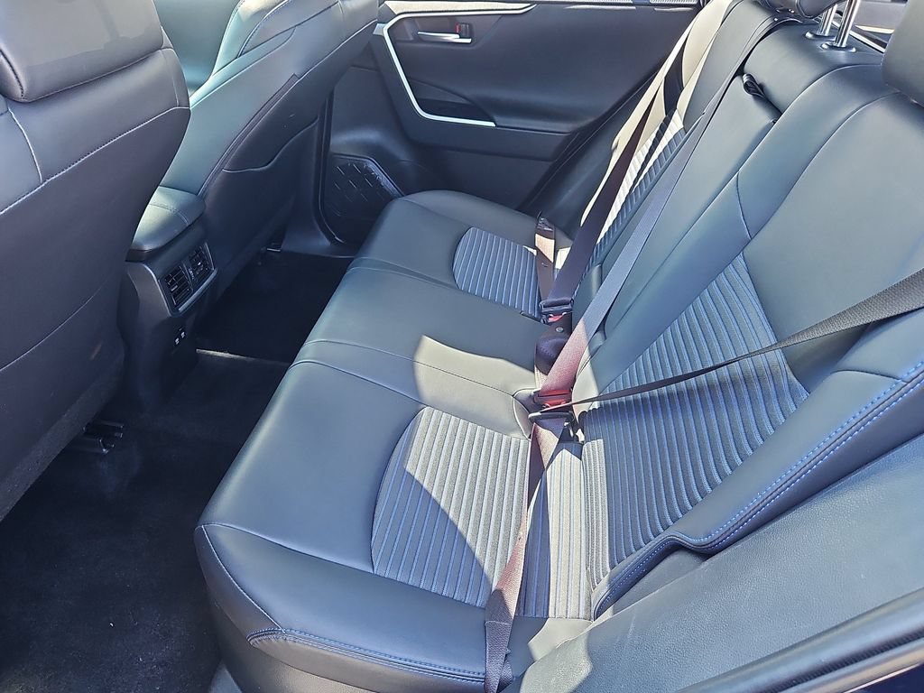 Used 2020 Toyota RAV4 XSE AWD/4WD image 32