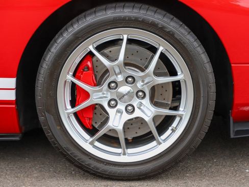 Used 2006 Ford GT RWD image 89