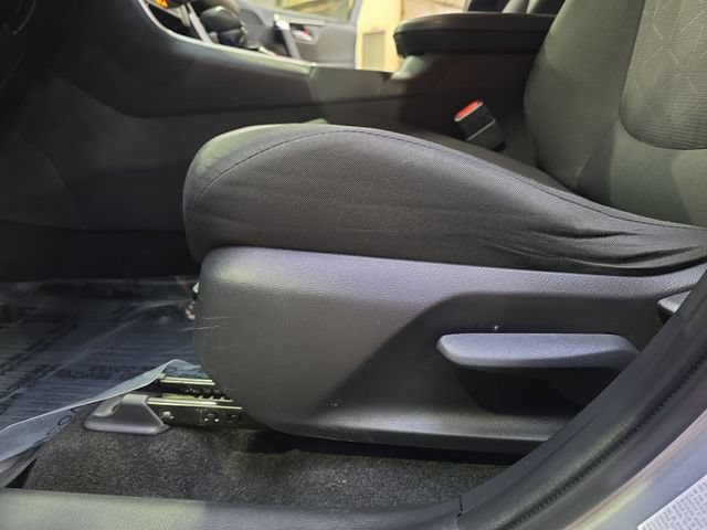 Used 2019 Toyota RAV4 XLE w/ All Weather Liner Package AWD/4WD image 29