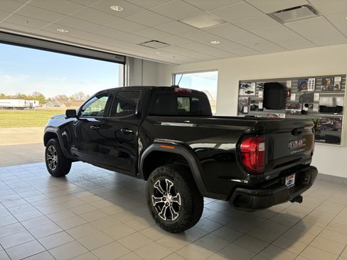 Used 2023 GMC Canyon AT4 w/ AT4 Premium Package image 3