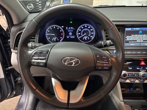 Used 2020 Hyundai Elantra Value Edition w/ Cargo Package (C1) FWD image 11