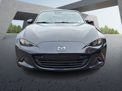 Used 2020 MAZDA MX-5 Miata RF Grand Touring image 2