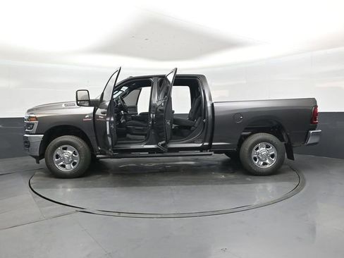 New 2026 RAM 2500 Tradesman AWD/4WD image 48