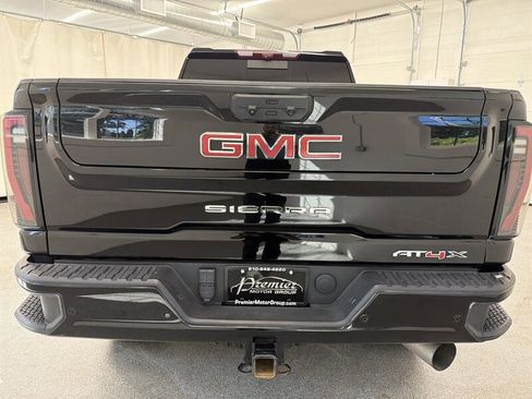 Used 2024 GMC Sierra 2500 AT4X AWD/4WD image 6