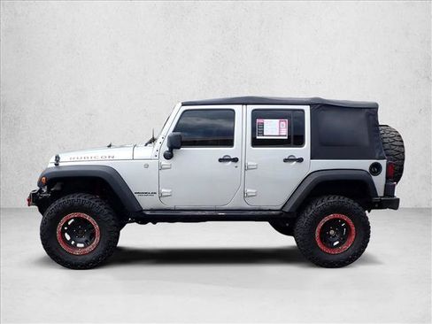 Used 2010 Jeep Wrangler Unlimited Rubicon AWD/4WD image 2