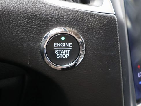 Used 2022 Ford Edge SEL image 30