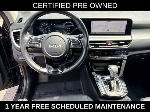 Used 2024 Kia Seltos EX FWD image 17