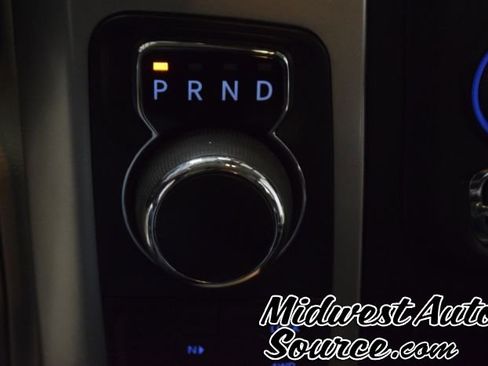 Used 2018 RAM 1500 SLT image 21