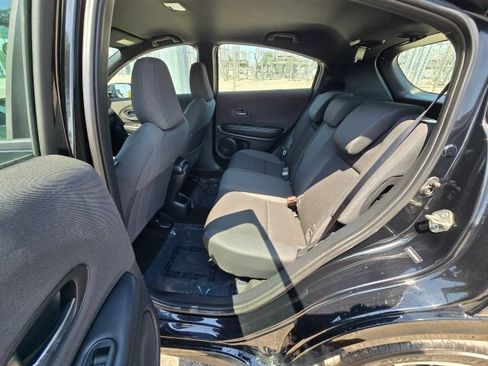 Used 2019 Honda HR-V Sport image 11